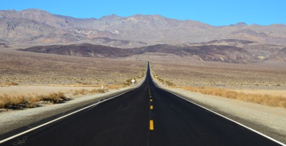 Highway, Death Valley, Foto: tsaiproject, 2012, flickr, CC-Lizenz